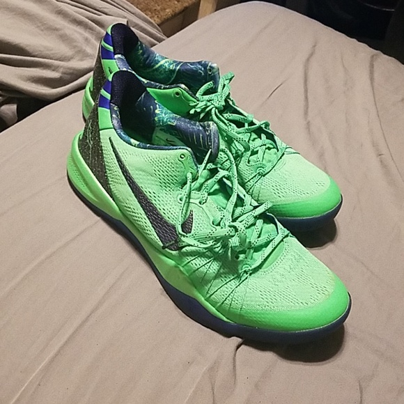 kobe 8 superhero